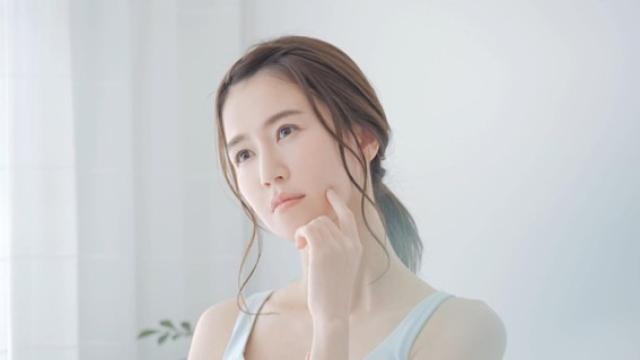 車の下取りでスタッドレスタイヤは一緒に出す？取り外すかを判断するポイント