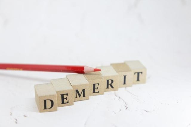 新車購入はローンがお得？メリット・デメリットや返済負担を減らす方法