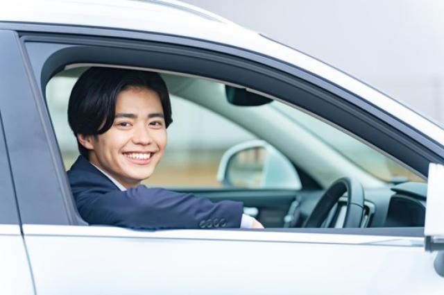 車の現金一括購入vsローン!メリットやデメリット、購入方法選択のポイント