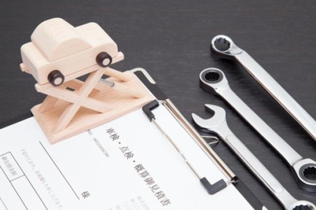 同じ車でも経過した期間で車検の費用が変わる!高くなる税金や内訳を紹介