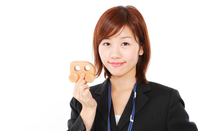 エルグランドは5人乗りできる？スペックや特徴、ライバル車も紹介！