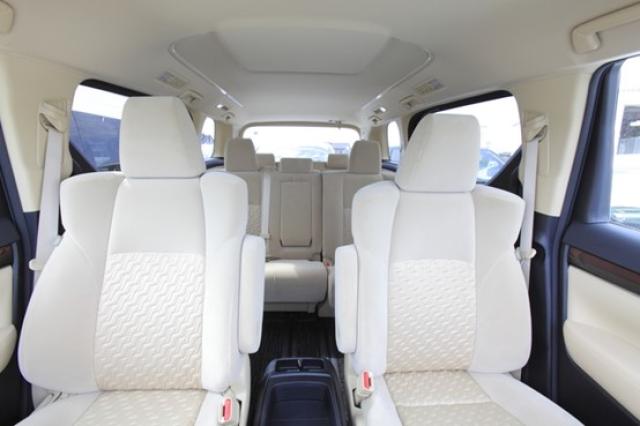 ヴェルファイアのサイズはどれくらい？旧モデルやライバル車との比較も！