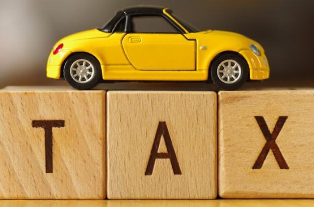 自動車税種別割や自動車重量税の違いとは？軽課・重課や還付金についても解説