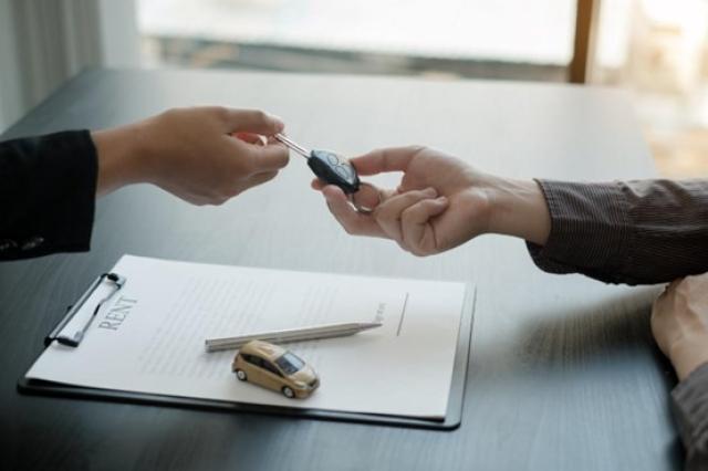 遠方から中古車を購入!知っておきたい手順と注意点を解説
