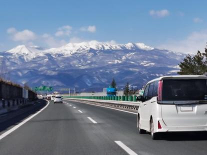 長距離運転で疲れない車選びのおすすめ車種ランキングTOP10!