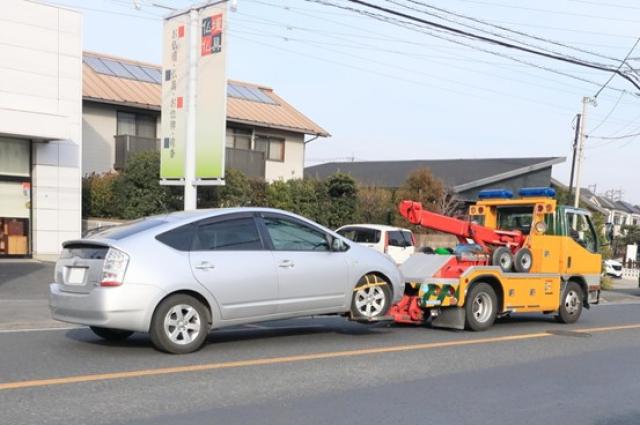 10対0の事故なら買い替え?廃車?判断するポイントや注意点を紹介