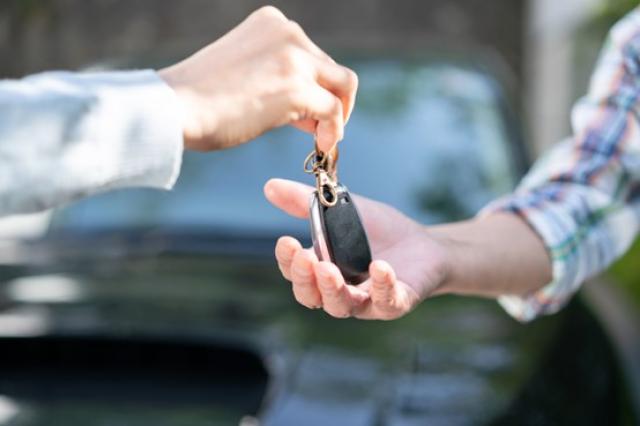 代車を借りられるケースとは?費用の目安や利用時のポイントを解説