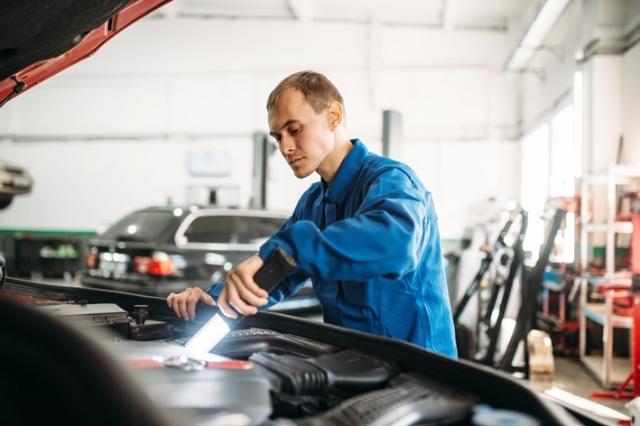 車検を徹底比較！安さと安心、車検をどう選ぶ？