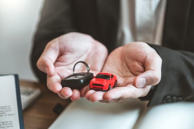 事故車をレッカー移動させるときに知っておきたいこととは？費用や時間は？