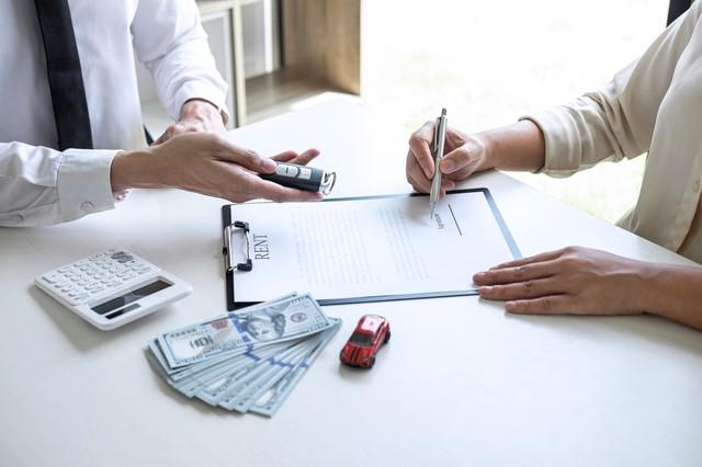 所有者の名義が違う中古車を売る際に知っておきたい基礎知識 新車 中古車の ネクステージ