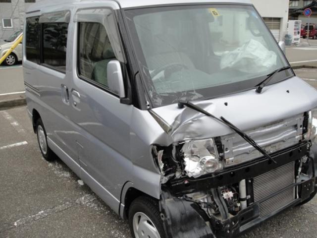 事故車の修理の見積もりを高くしてもらうのはアリ？買い替えがおすすめのケースは？