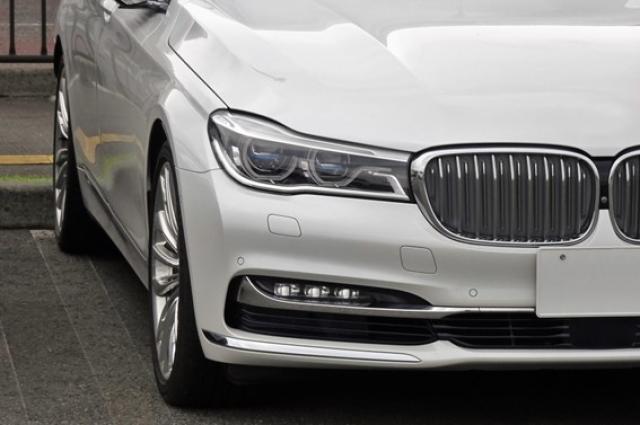 マイバッハ Sクラスの内装の魅力は？通常クラスとの違いも解説