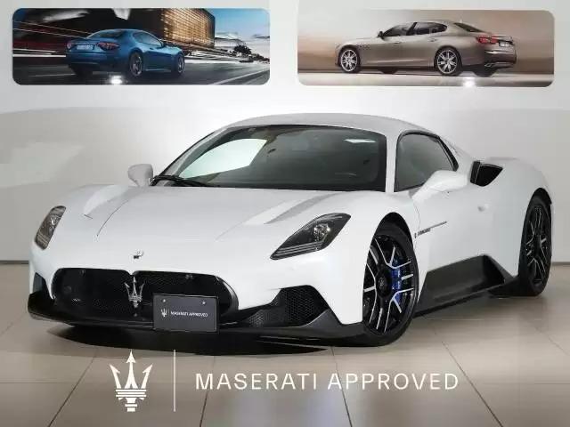 マセラティの値段はいくらなの？現行モデルや中古車の価格まとめ