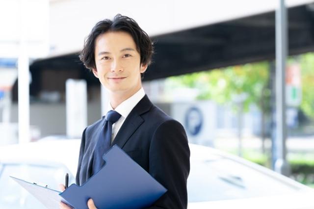 車の査定額は走行距離によってどう変わる？賢く売却するポイントも解説