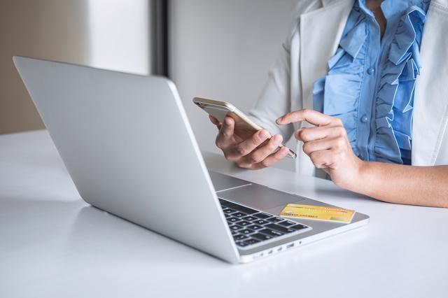 自動車税の支払いでポイントは付与される？スマホ決済などの方法別に紹介