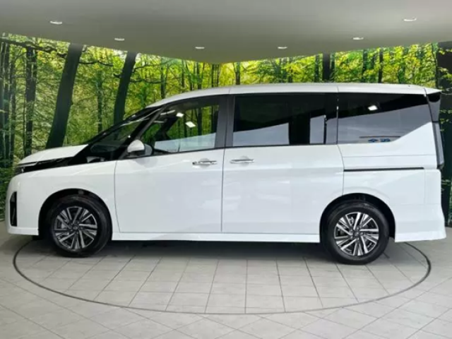 3ナンバーと5ナンバー車の違いは？税金やサイズでどう変わるかをチェック