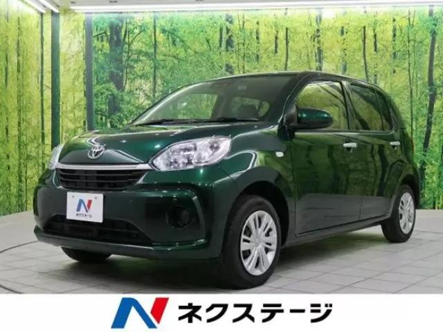 マークXは大学生でも乗りやすい車？特徴・車両価格・ランニングコストを解説