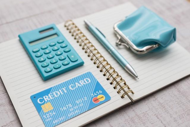 ハイブリッドが選べるメルセデス・ベンツの車種とその特徴