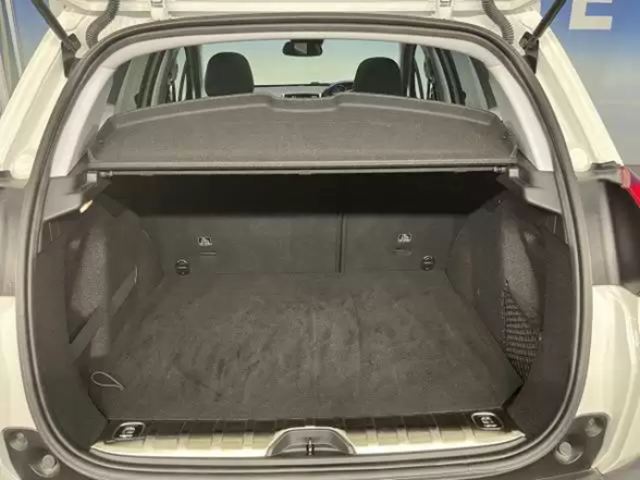 プジョーのSUVモデルの内装を比較してみよう！ラインアップや価格も紹介