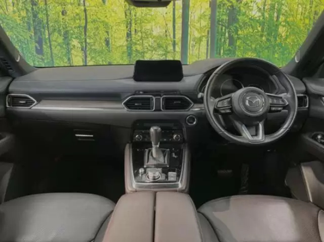 プジョーのSUVモデルの内装を比較してみよう！ラインアップや価格も紹介