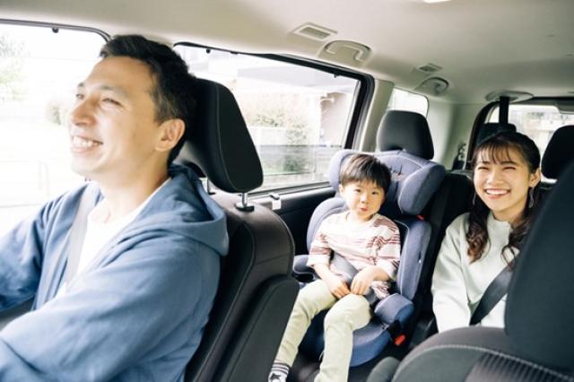 自動車税を月割りで支払うことは可能？納付方法や税額早見表も◎