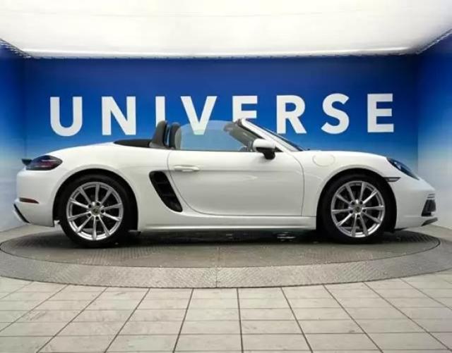 ポルシェ ボクスターが安い理由は?魅力や中古車相場、その他におすすめのモデルも◎