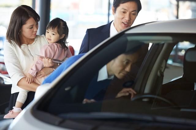 BMWのミニバンが好評な理由と国産ミニバンとの比較