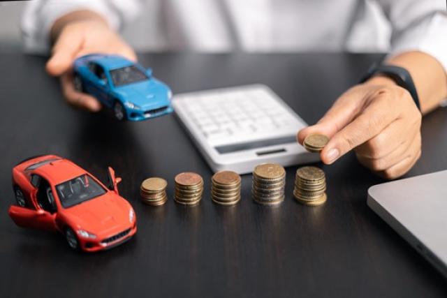 ミニカーとお金