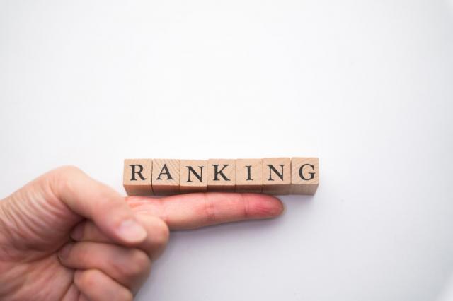 軽自動車セダンタイプは抜群の燃費の良さ！その他のタイプや人気車種を紹介