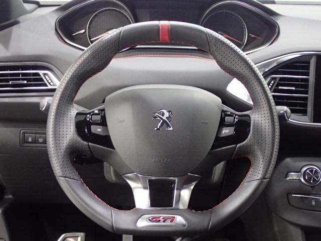 プジョーにはどんな車種があるの？今買えるラインナップを一挙公開！