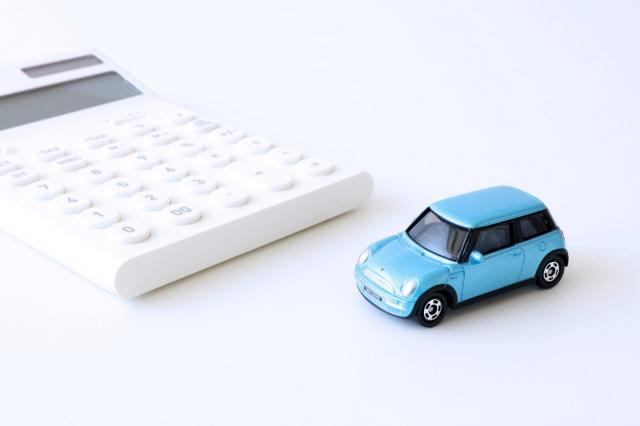 車は売る場所でいくらくらい違う？売却方法別の特徴や相場を知るポイント