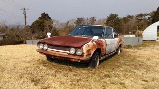 ボロボロの車イメージ