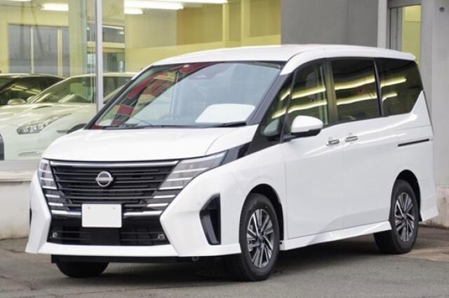 人気が高い日産車とは？ボディタイプ別のラインアップを一挙紹介｜中古 
