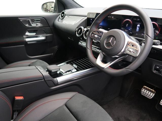 メルセデスベンツのBクラスとはどんな車?Aクラスと比較して特徴を解説!