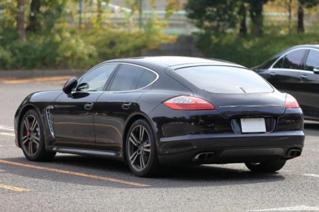 ポルシェ・パナメーラの価格や特徴は？お得に購入する方法も紹介