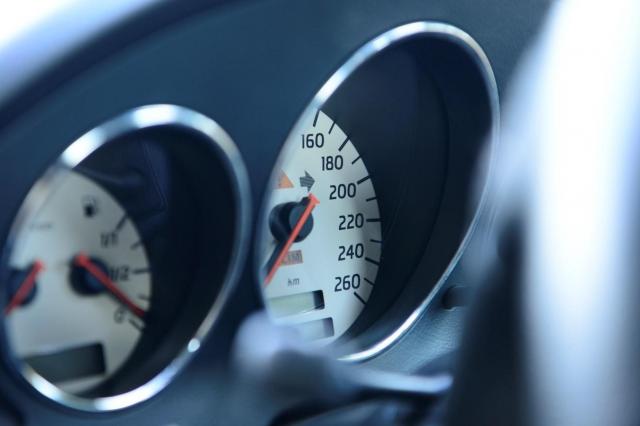 メルセデス・ベンツのクロスオーバーSUVの新型「GLB」は何が違うか