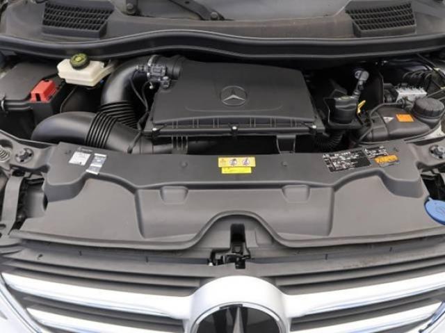 ベンツのV220dってどんな車なの？性能や購入するときのポイント