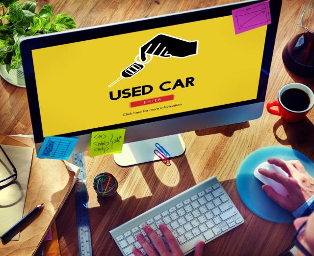 SUVとミニバンの違いとは？それぞれの特徴と人気車種を解説！