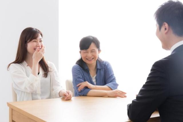 アウディQ3とBMW X1を比較!デザインや性能の違いについて解説