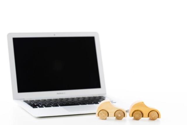 アウディQ3とBMW X1を比較!デザインや性能の違いについて解説