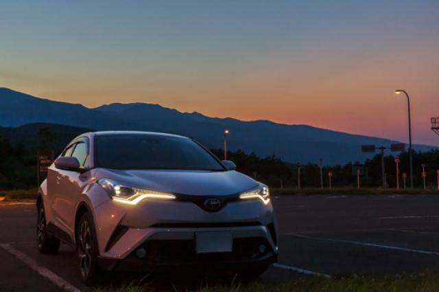 トヨタC-HRの実力を徹底解説！スペックや燃費、先進安全技術もチェック