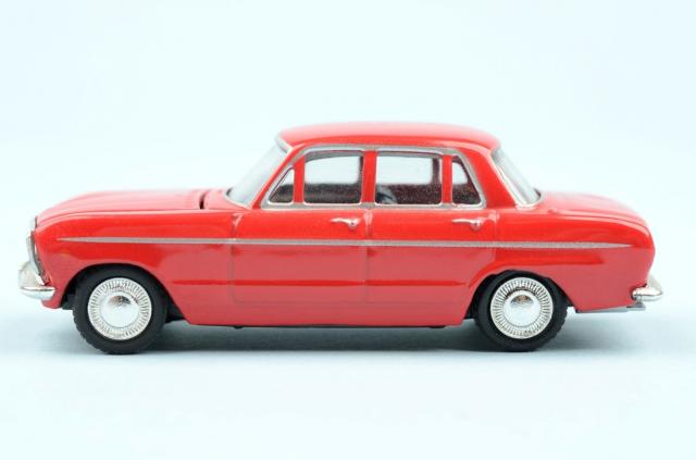 バブルの象徴？憧れのメルセデスベンツ190Eを紹介