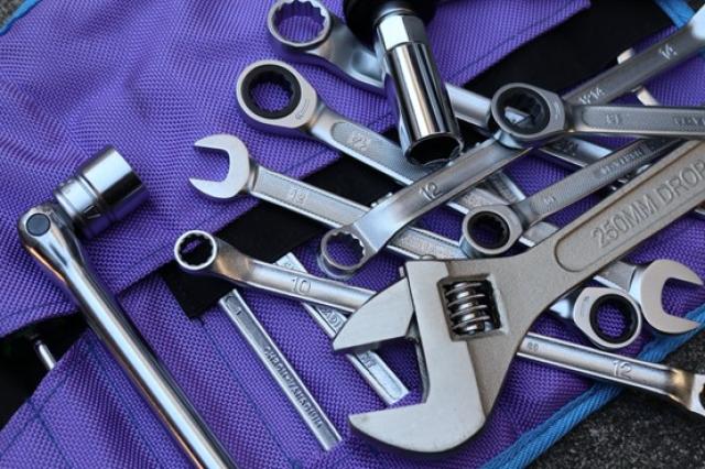 メンテナンス用の工具