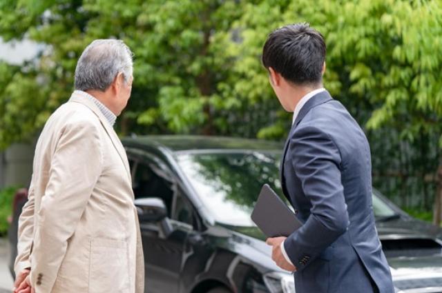 中古車の納車連絡がこない！主な理由と対処法、納車前の準備も解説