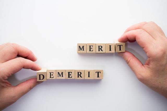 クロスオーバーってどんな車?SUV・クロカンとの違いも解説