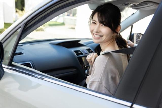 車のバッテリーを充電する方法は?バッテリー上がりの対処法やメンテナンスを紹介