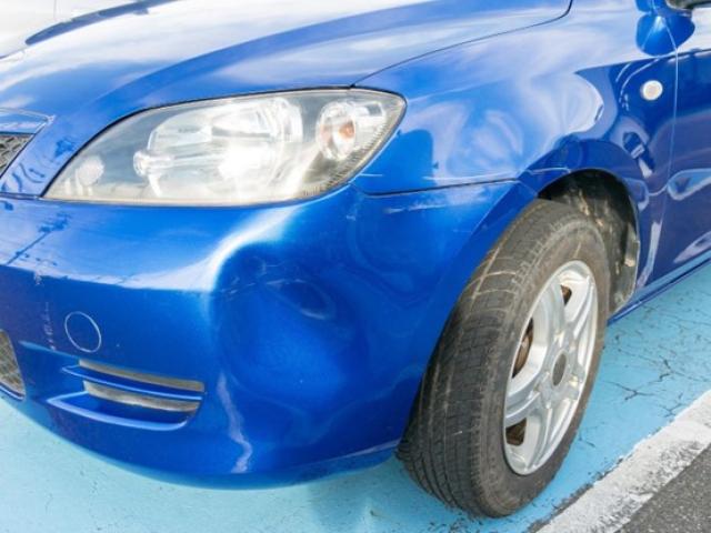 車のへこみを修理するには?DIY修理と業者依頼のメリットとデメリットを紹介