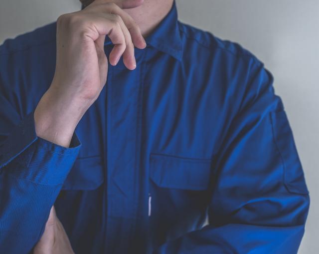 自動車整備工場で働く方法｜整備士の資格が取れる学校や年収とは？