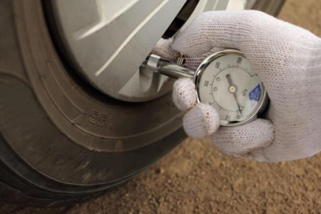 車の日常点検15項目を徹底解説!代表的な消耗品の交換目安も紹介