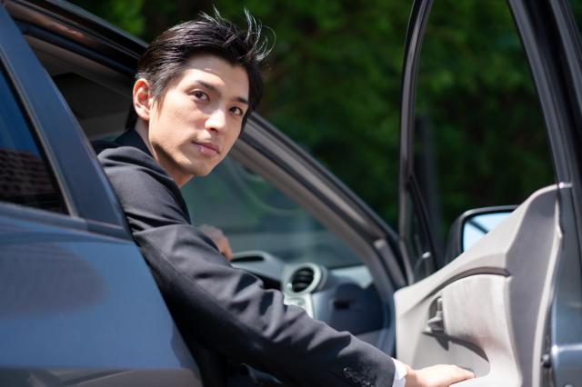 車の売却は車買取一括査定がおすすめ？デメリットや各サイトの違いとは